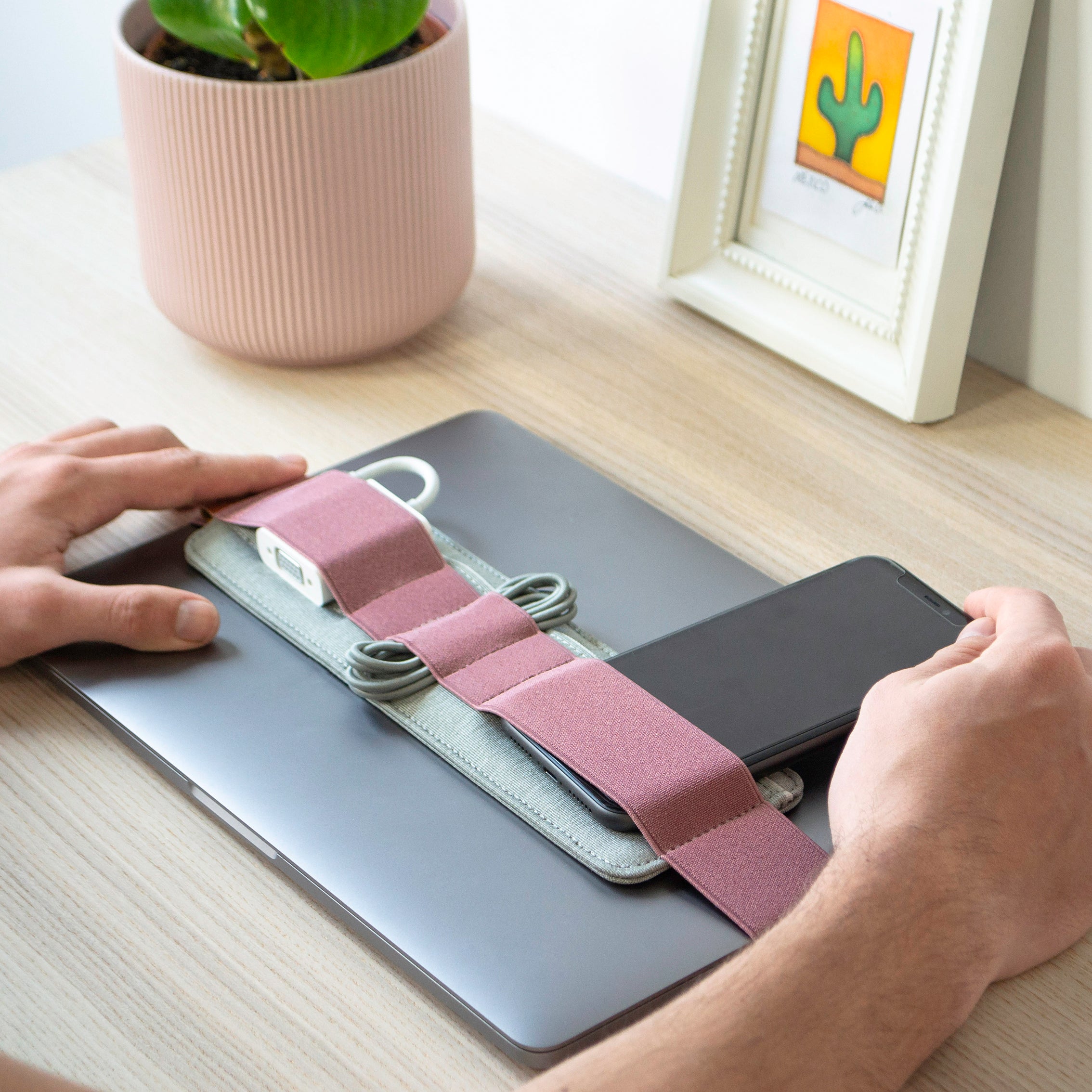 SLIM - Organizer attachable to laptops - Beblau